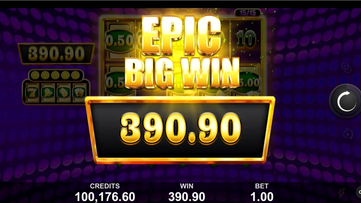 Tampilan layar permainan slot Cash Spree Gold dengan simbol emas dan fitur jackpot.